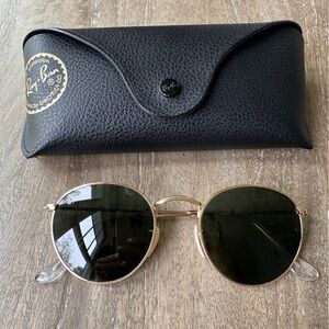 Ray Ban Round Metal 50mm Sunglasses Like New! Polished Gold Green